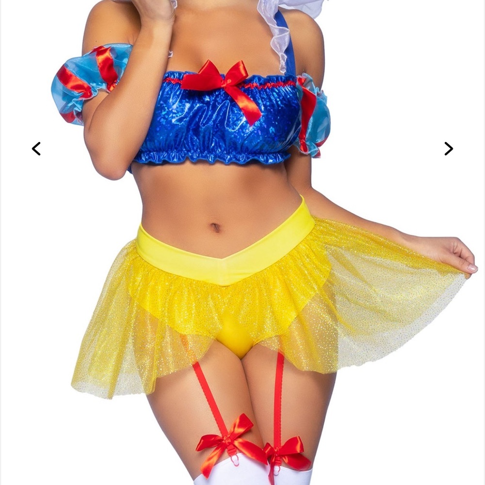 SNOW White Fashion Nova Halloween Costume NWT